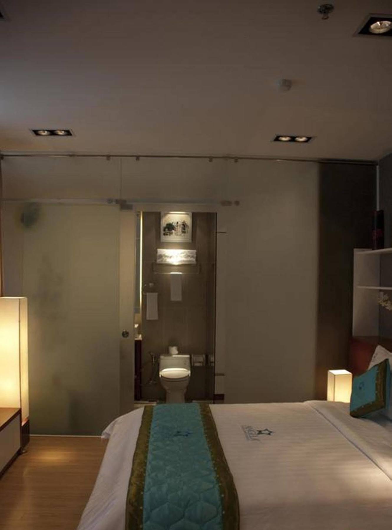 Angela Boutique Serviced Residence Хошимин Экстерьер фото
